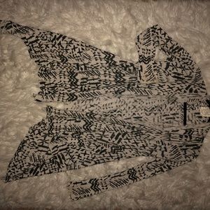 Billabong black pattern cardigan size (S)